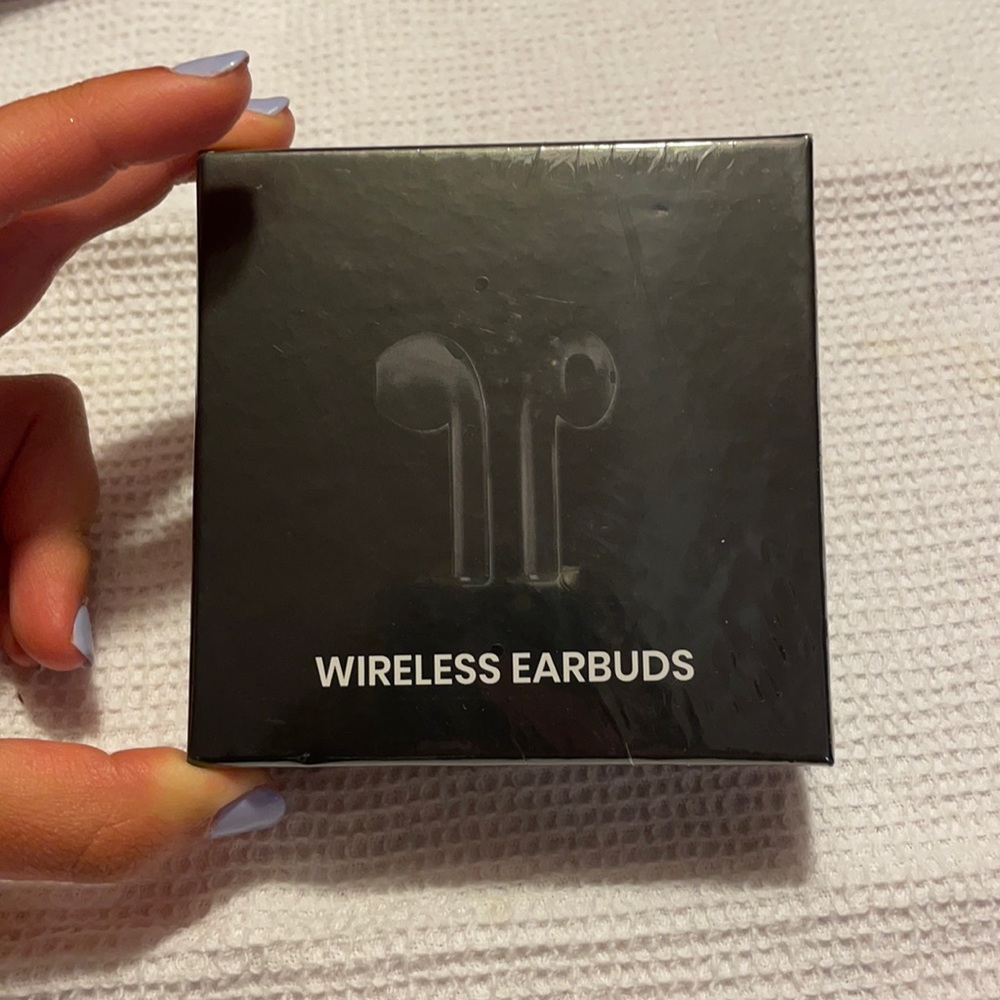 Be Kind Wireless Earbuds